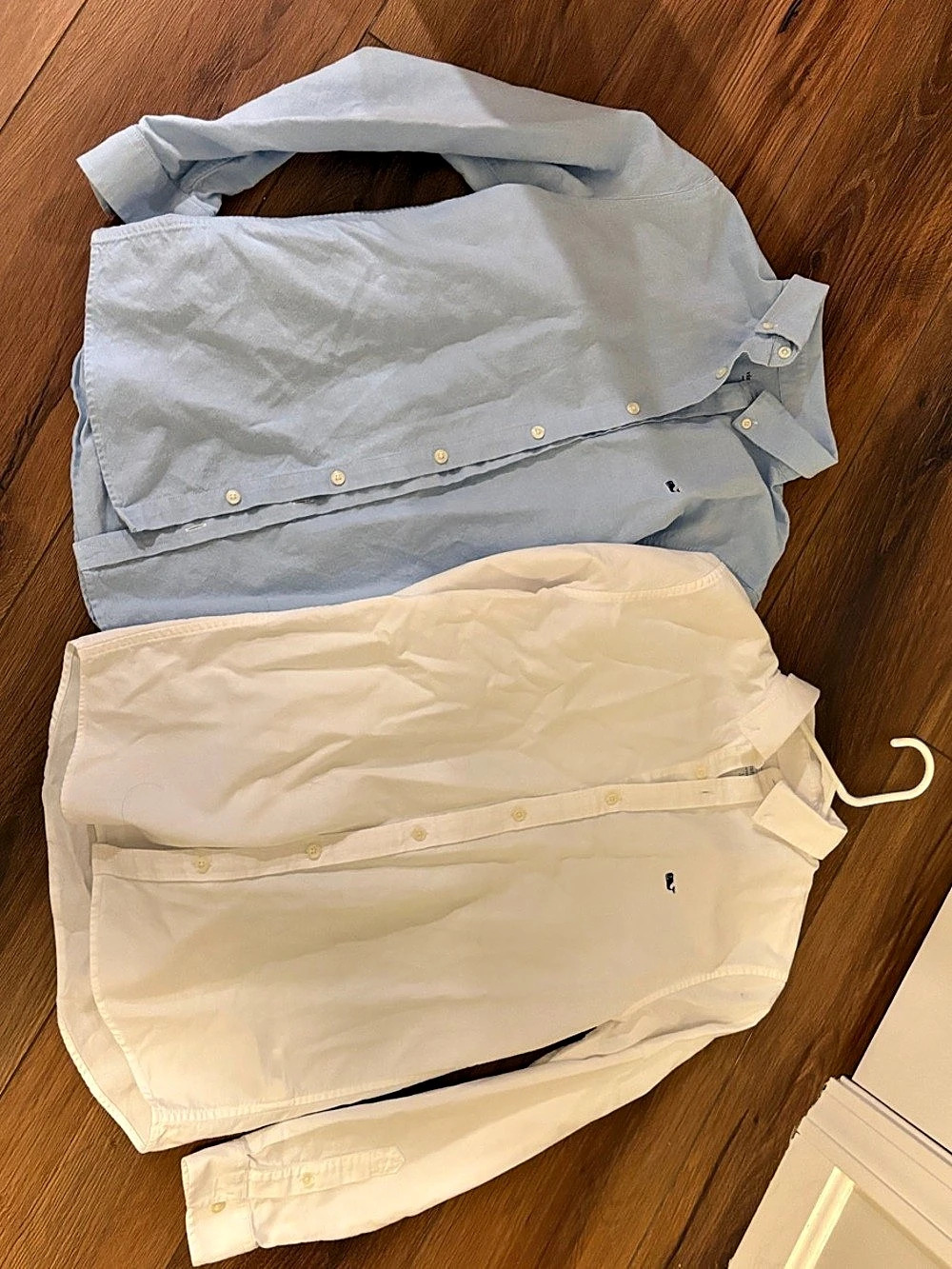 Boys 18 Vineyard Vines Button-Down Shirts in Blue & White